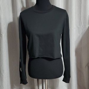 Black Cropped Long Sleeve
